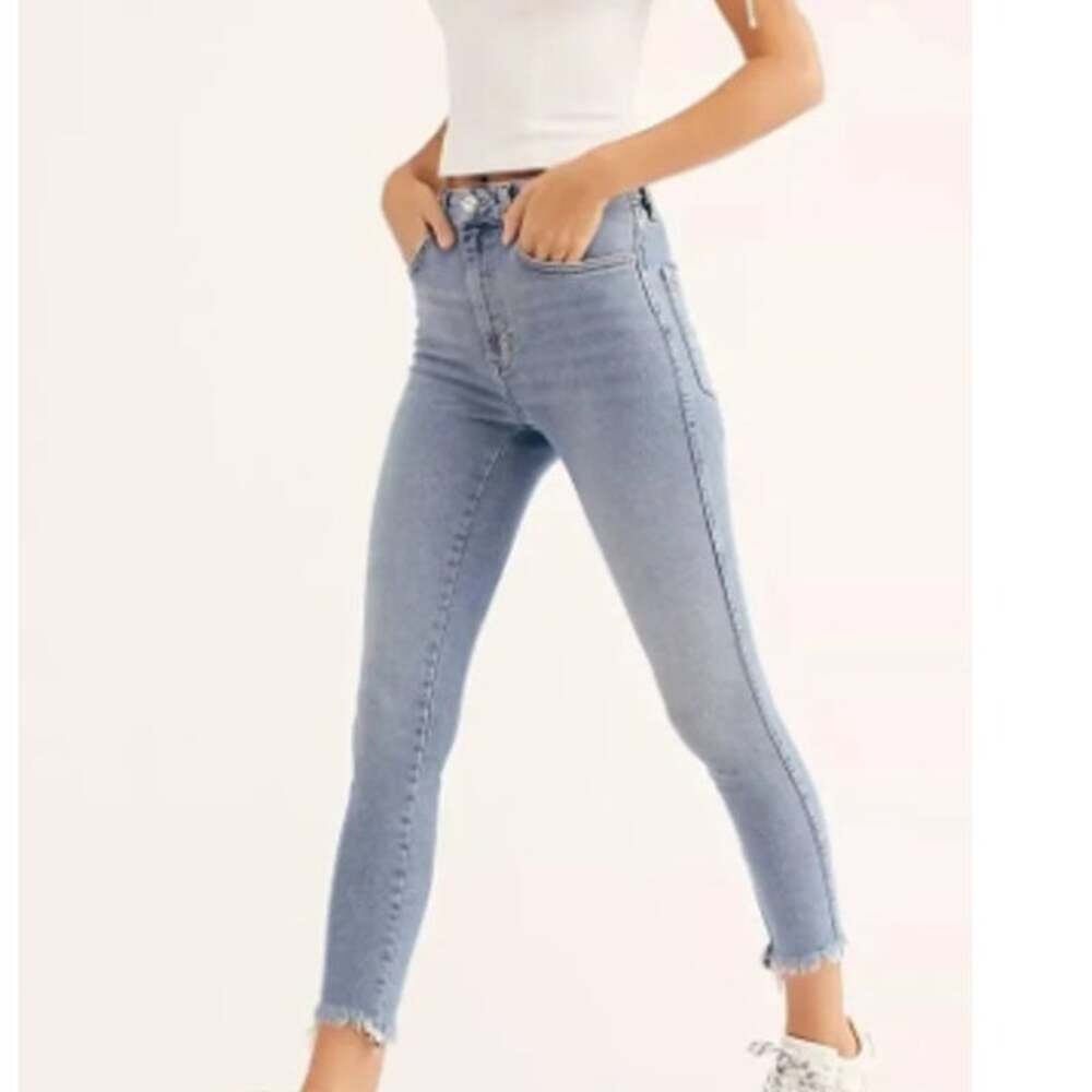 Free People Skinny Jeans Sz 27 Raw Hem Sierra  NWT OB893288 Jeggings